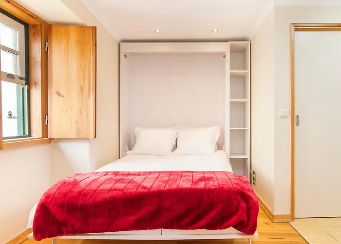 Budget 1 Bed Down Town
