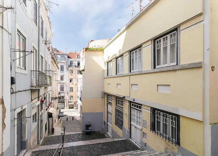 Budget 1 Bed Down Town